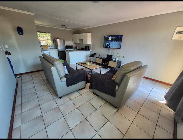 2 BEDROOM APARTMENT FOR SALE IN VORNA VALLEY